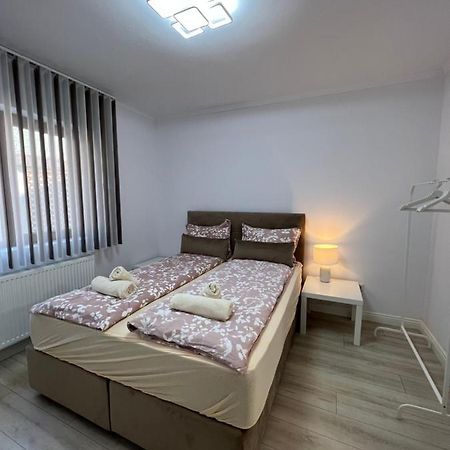 Complex Rezidential Ana Apartamento Caransebeş Exterior foto