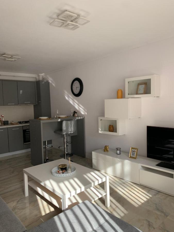 Complex Rezidential Ana Apartamento Caransebeş Exterior foto