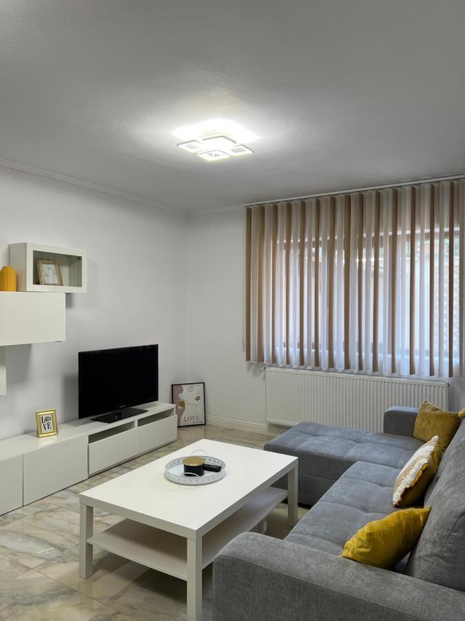 Complex Rezidential Ana Apartamento Caransebeş Exterior foto