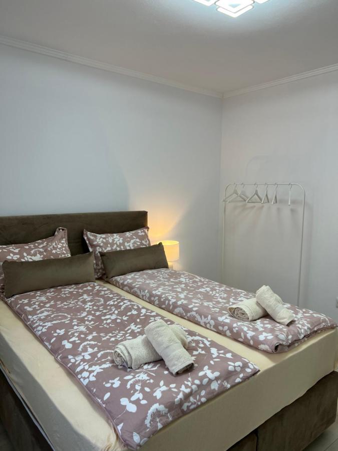 Complex Rezidential Ana Apartamento Caransebeş Exterior foto
